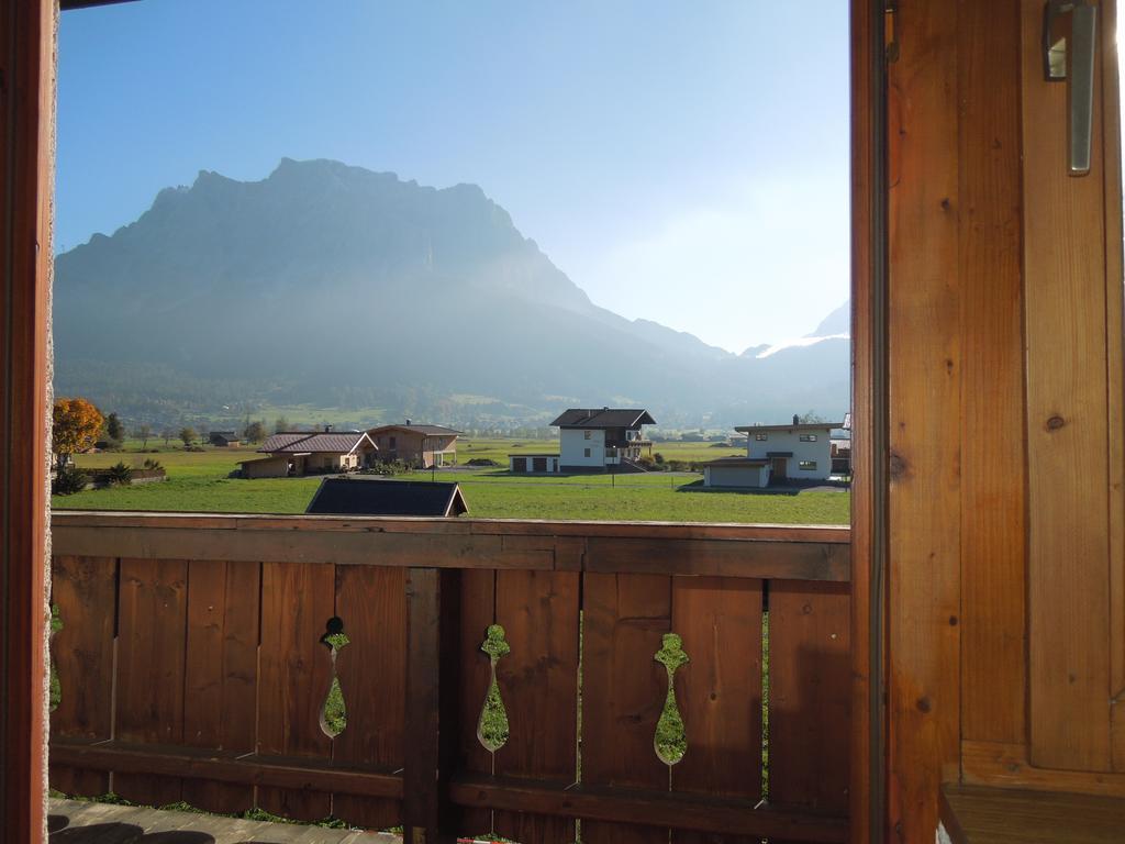 Haus Bergkranz Bed & Breakfast Lermoos Exterior photo