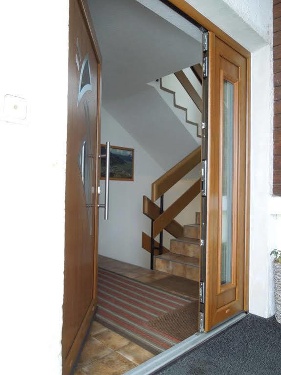 Haus Bergkranz Bed & Breakfast Lermoos Exterior photo